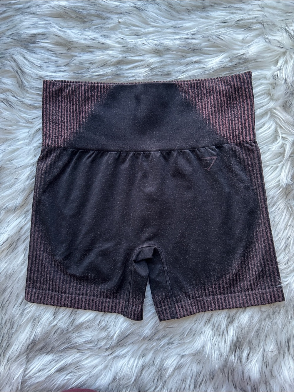 Gymshark Diffuse Seamless Shorts - Black Calm Pink